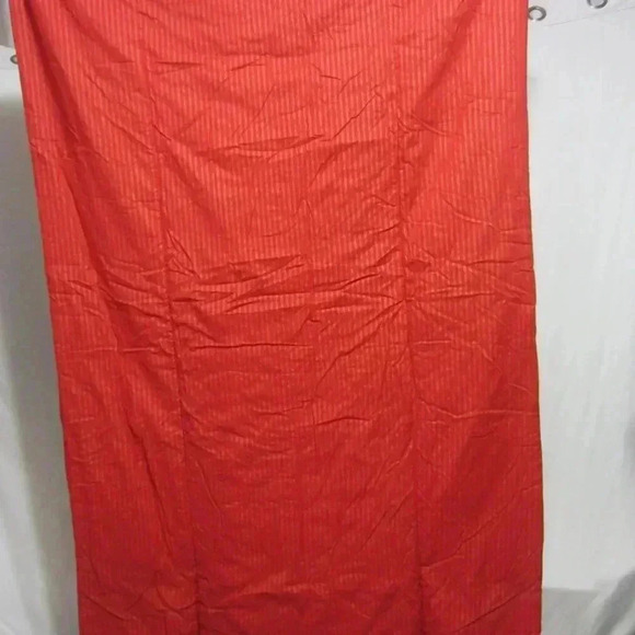 EUC QUILLOW (PILLOW/QUILT) RED/GOLD 72" X 41".HANDMADE (?) - Picture 4 of 6